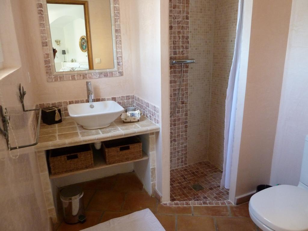 Mas De L'Olivette Bed & Breakfast Котиняк Стая снимка