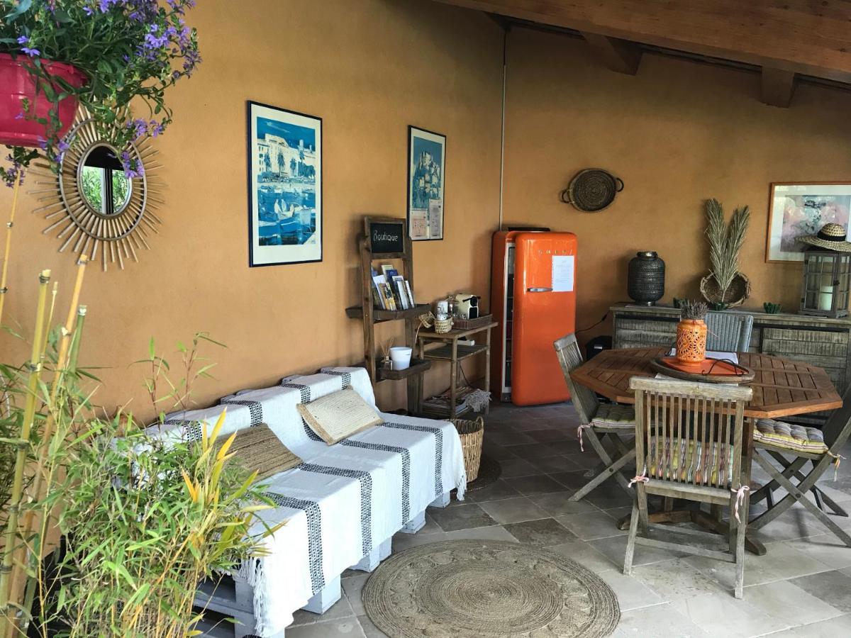 Mas De L'Olivette Bed & Breakfast Котиняк Екстериор снимка